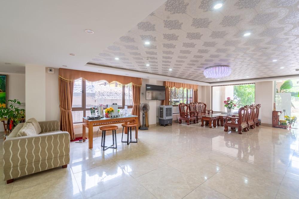 Oyo 236 Hoa Mai Boutique Hotel Da Nang Buitenkant foto